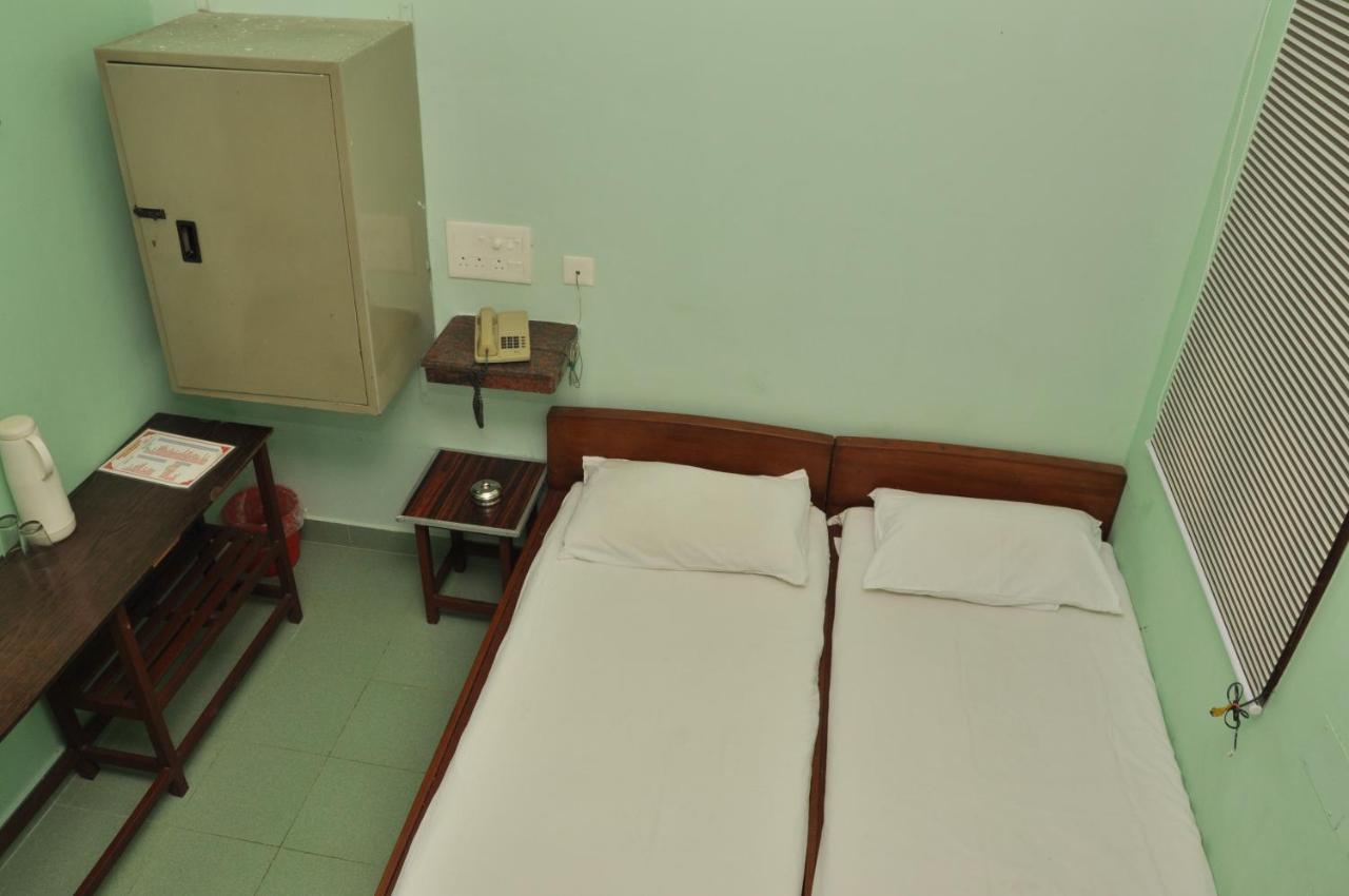 Valli Hotel Thanjavur Eksteriør billede