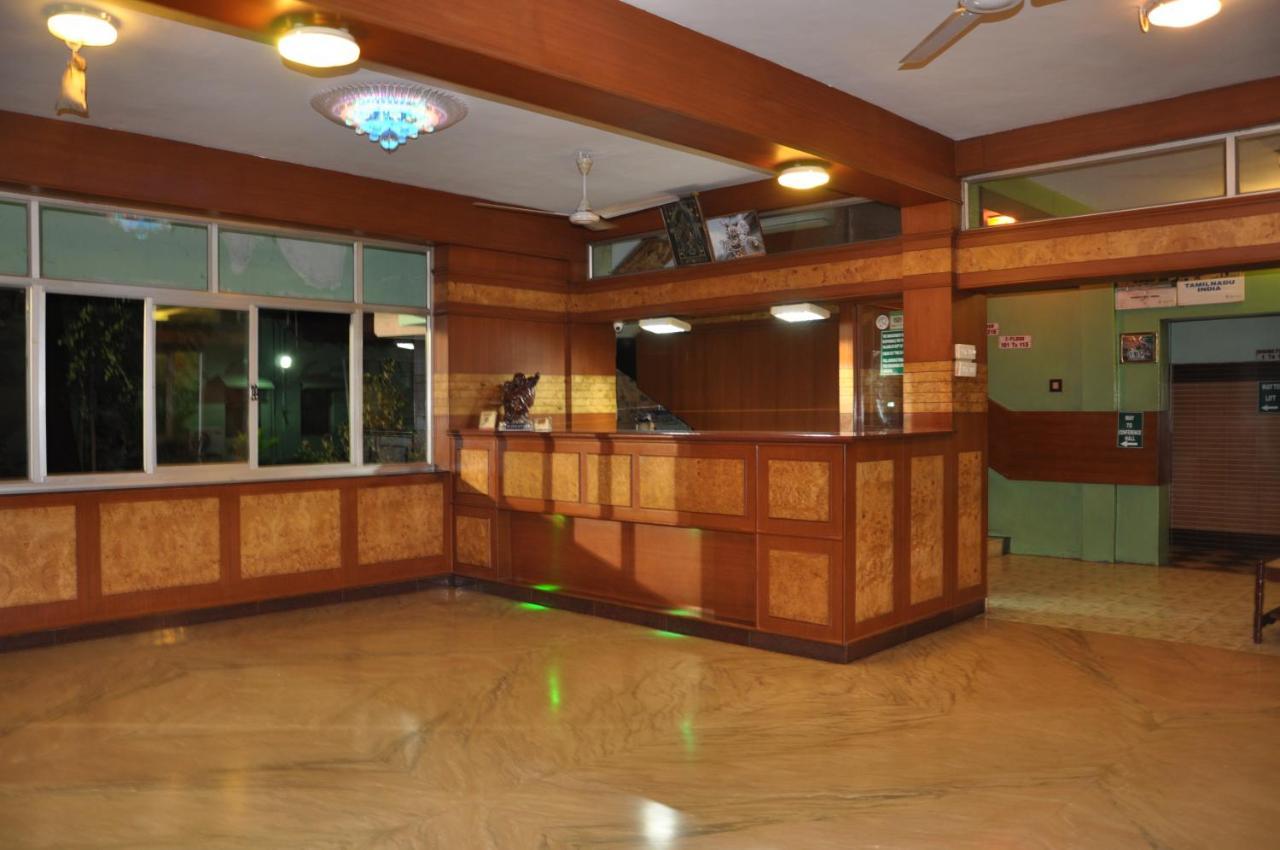 Valli Hotel Thanjavur Eksteriør billede
