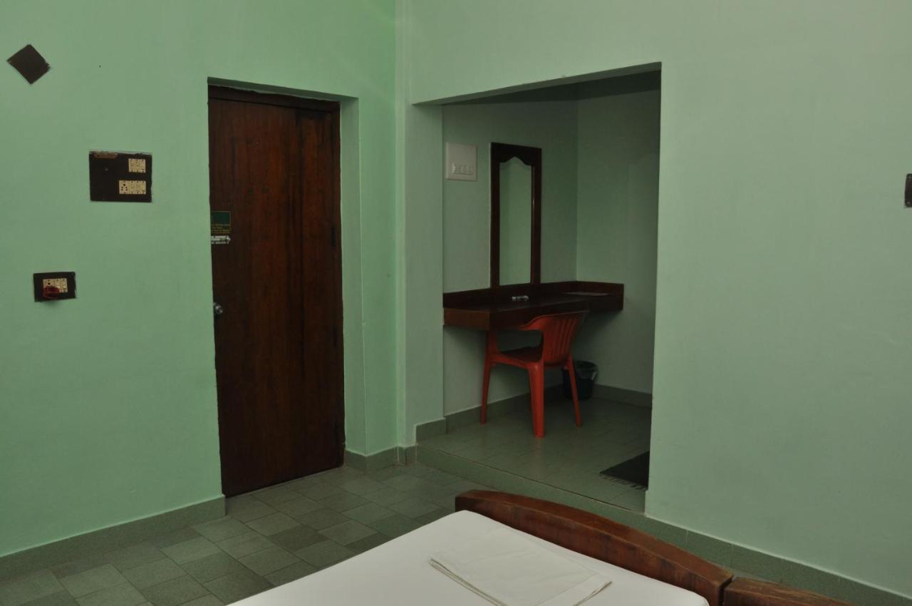 Valli Hotel Thanjavur Eksteriør billede